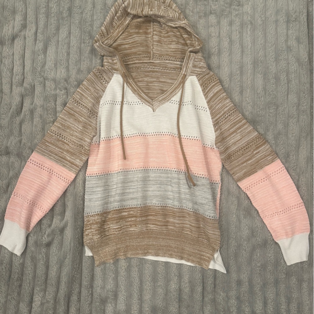 Lightweight hooded sweater - never worn -fits like a Medium